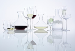 Декантер "Wine" transparent 1850 мл