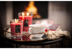 Ароматическая свеча By the fireplace / У камина, 515гр.