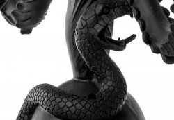 Подсвечник - канделябр Seletti "Гигантский черный череп в стиле Бурлеска / Giant Burlesque Skull Black" h600
